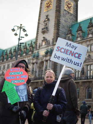 March for Science Hamburg Demonstranten Sara Wallén
