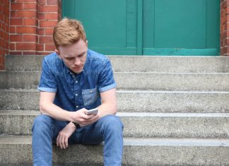 Sieben praktische Apps für Neu-Hamburger Student checkt seine Apps.