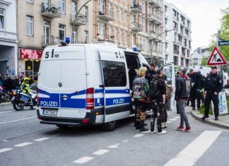 Was man aus dem 1. Mai für G20 lernen kann Demonstranten 1. Mai Hamburg