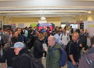 Unternehmen treffen Studierende der Fakultät Technik und Informatik Studierende, Messe, HAW Hamburg