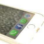 Facebook muss 110 Millionen Euro Strafe zahlen Aufgrund falscher Angaben bei der Fusion mit WhatsApp muss Facbeook nun eine hohe Strafe zahlen.