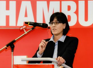 Inge Hannemann legt Bürgerschaftsmandat nieder Hartz-IV-Rebellin Inge Hannemann
