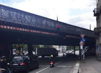 Weniger Platz für Autofahrer auf der Max-Brauer-Allee Max-Brauer-Allee Umbauarbeiten