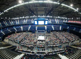 Alsterufer-Schachturnier knackt Weltrekord Hamburg knackte den Weltrekord: Alsterufer-Schachturnier ist das größte seiner Art.