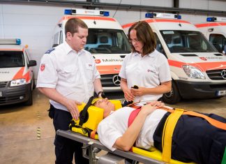 Wie sich ehrenamtliche Helfer auf G20 vorbereiten Die Malteser simulieren Unfallsituationen.