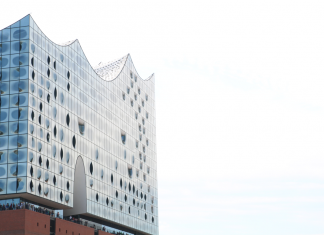 Elphi wird sicherer Elphi bei Wolken