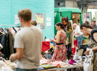 7 Tipps fürs Pfingstwochenende Flohmarkt auf der Elbinsel. Foto: Danny Merz