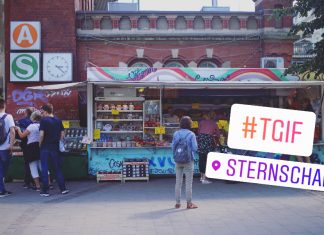 Dosenstechen auf dem Falafelstrich Der traditionelle Treffpunkt zum Auftakt des Abends in der Schanze.