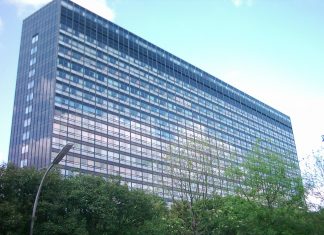 Zentrallager der Asklepios Kliniken sucht neuen Standort Die Fassade eines Asklepios Klinikums