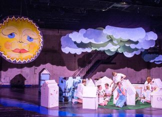 Vier Mal Kleist für die Gegenwart Von Kleist das Zerbrochene Dorf