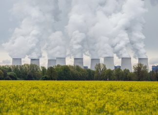 Bislang erreicht kein Land die Klimaziele Braunkohlekraftwerk