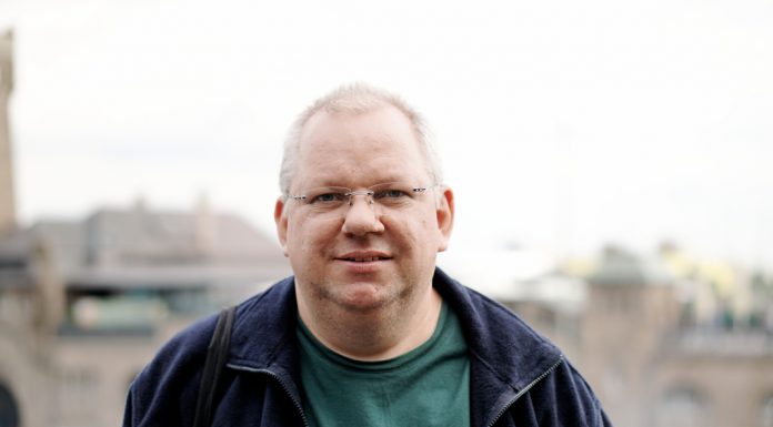 “G20 raubt mir eine Woche Lebenszeit” Humans of G20 Journalist G20-Gipfel