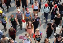 Mit Gesängen und Bassgewummer gegen G20 Bildungsstreik "Jugend gegen G20"