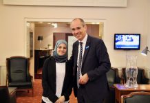 “Education is one of the most important need for children” Muzoon Almellehan und Christian Schneider in Hamburg. Photo: Catalina Langer