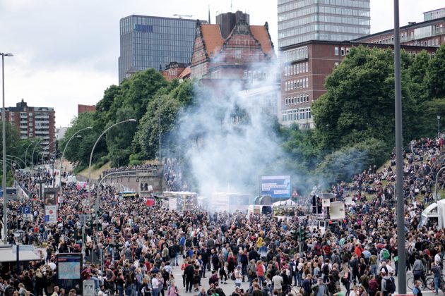 Partyprotest bei "Lieber tanz' ich als G20". Foto: Johanna Röhr.