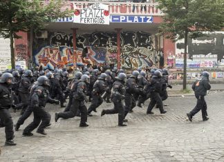 Polizeichef entlastet Rote Flora Polizeichef entlastet Rote Flora