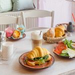 7 Cafés für ein Frühstück im Sommer Frühstückstisch in der Pampi. Foto: Die Pampi