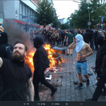 Der #riothipster von der Schanze wird zum Meme Screenshot: Twitter @TorstenBeeck