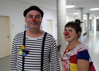 Jenseits von “ES” gibt es gute Clowns Die Klinikclowns Erico und Schosefine bei ihrer Arbeit.
