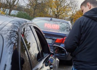 Kontrollgruppe “Autoposer” schlägt zu Kontrollgruppe_Autoposer_Hamburg
