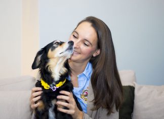 “Endlich macht sie was mit Hunden”