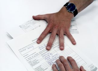 Wenn Betrüger die Identität klauen Wohnungssuchende geben im Netz schnell ihre Daten raus. Ein Identitätsdiebstahl kann die Folge sein. Foto: Luisa Höppner