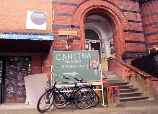 “Es ist ein bisschen wie Tetris spielen” Der Eingang im Innenhof führt zur Cantina Fux & Ganz.