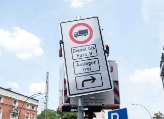 Diesel: Erste Fahrverbote ab dem 31. Mai Die Fahrverbote ab dem 31. Mai 2018. Foto: Daniel Bockwoldt/dpa