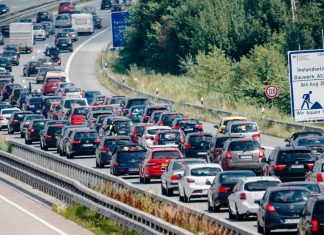 Sperrungen auf der A1 A1 Stau