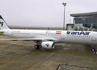 Airbus: Milliarden-Deal vor dem Aus Ein Airbus A321 der iranischen Fluglinie "Iran Air".