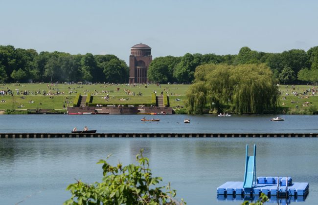 Nach Langer Suche Im Hamburger Stadtparksee: Die Letzten Momente Des 13 Jährigen – Unfassbar! - 9ubib2x