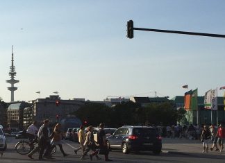 Zusätzliche Überwachungskameras am Jungfernstieg Immer häufiger kommt es am Jungfernstieg zu Straftaten und Konflikten. Drei weitere Überwachungskameras am Jungfernstieg sollen die Lage verbessern.