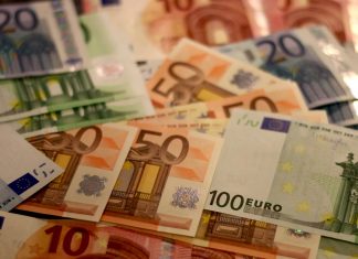 Falsche Polizisten erbeuten 30.000 Euro Trickbetrüger erbeuten 30.000 Euro