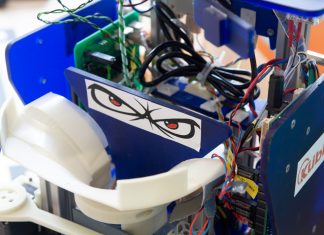 Mit der Otter-Truppe zur Roboter-WM Eine Nahaufnahme von ChefOtter. Dem wichtigsten Roboter des RobOtter-Clubs.