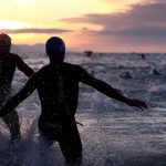 Mitte Juli schwimmen, radeln und laufen wieder Zehntausende Sportler um die Wette. Foto: Hamburg Wasser World Triathlon
