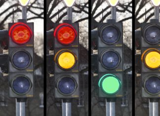 Neue Ampelblitzer in Hammerbrook Neue Geschwindigkeits- und Rotlichtüberwachungsanlagen für Hammerbrook. (Ampelblitzer) Foto: Wikimedia Commons