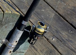 Mann angelt Granate aus der Alster Ein Metallangler hat eine Minengranate in der Alster gefunden. Symbolfoto: Pixabay