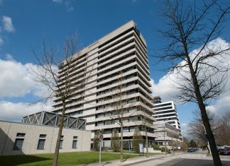 NDR schliesst Büros In Haus 11 des Norddeutschen Rundfunks auf dem Gelände in Hamburg-Lokstedt wurde Asbest gemessen. 300 Arbeitsplätze werden temporär verlegt. Foto: NDR/Gita Mundry