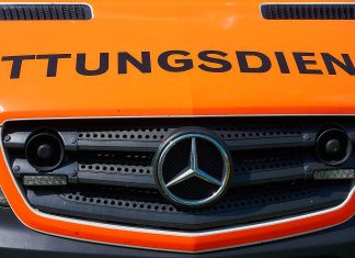 Tödlicher Unfall mit Rettungswagen Tödlicher Verkehrsunfall wegen ausgeschaltetem Martinshorn? Symbolfoto: pixabay
