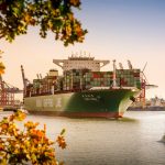 Schwach an der Kaikante, stark auf der Schiene Hambuger Hafen, CSCL Venus