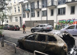 G20-Randale in der Elbchaussee: Prozess gestartet Der Elbchaussee Prozessläuft vor dem Hamburger Landgericht. Es geht auch um Straftaten, wie das Anzünden von Autos. Foto: FINK.HAMBURG