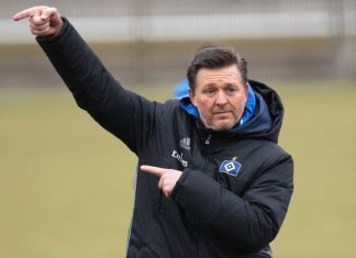 Trainerwechsel: Der verflixte achte Spieltag Trainerwechsel: Christian Titz leitet das HSV-Training nicht mehr gestenreich.