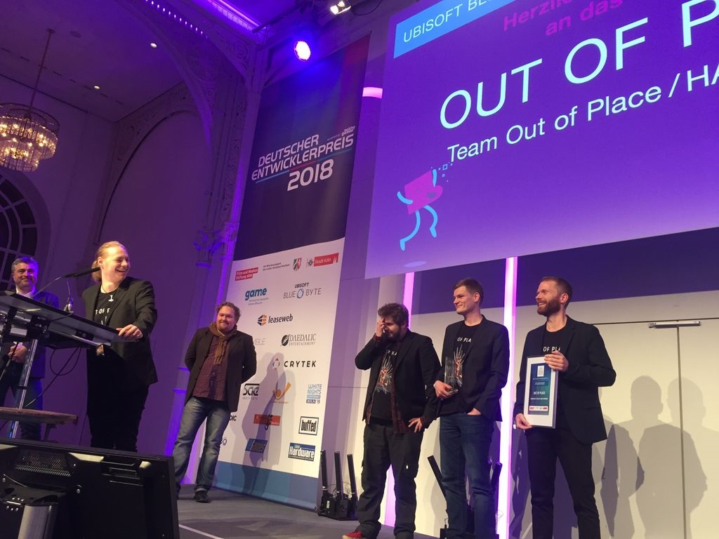 Mit Out of Place haben vier HAW-Studenten beim Deutschen Entwicklerpreis abgeräumt.