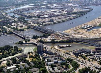 Neue Sporthalle in der HafenCity geplant Der "Elbdome" soll auf der Fläche im vorderen Hafenbecken entstehen. Foto: Fotofrizz. Quelle: HafenCity Hamburg GmbH
