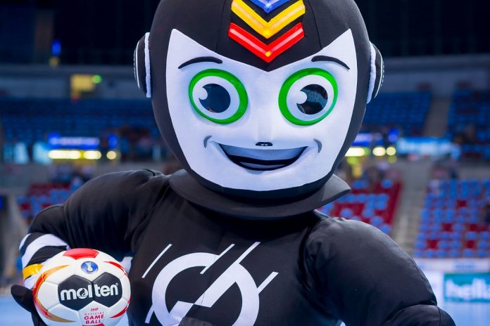 Das Maskottchen der Handball-WM Stan schaut in die Kamera.Foto: Sascha Klahn/DHB