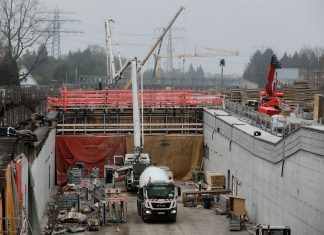 Neue Autobahn-Baustellen 2019 Diese Autobahn-Baustellen kommen 2019. Die Autobahn-Baustelle des Lärmschutz-Tunnel der Autobahn 7 in Hamburg-Schnelsen im November 2018.