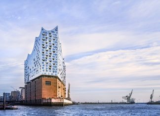 Es ist leichter, Konzertkarten für die Elbphilharmonie zu bekommen Bild der Elbphilharmonie in Hamburg