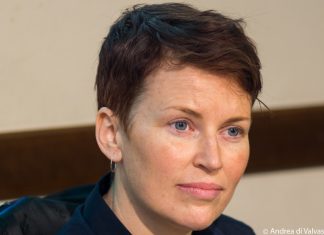 Pressefreiheit: “Wenn ein Mord uns zum Schweigen bringt, versagen wir.” Portrait von Pavla Holcová.