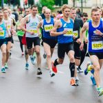 Halbmarathon in Hamburg Läufer*innen eines Marathons. Foto: Pixabay