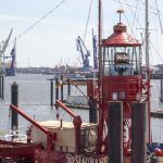 feuerschiff-lampe-hamburger-hafen-jonas-ziock